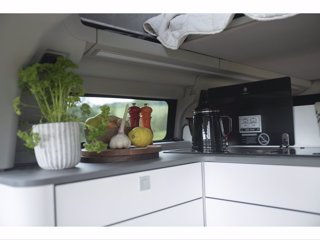 FORD Transit Custom Nugget Titanium 2.0 EcoBlue 170CV Automatica A8 320 L1H1